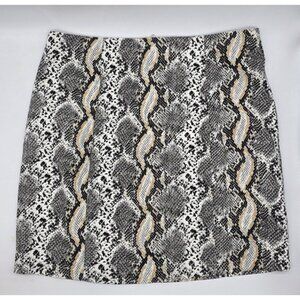 L Love Women's Skirt Size Medium Gray Snake Print Straight Pencil Mini Skirt